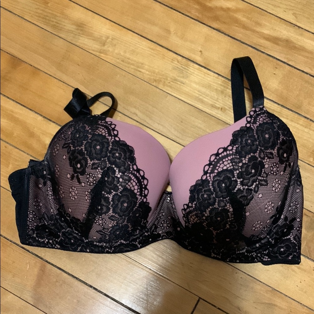 Black and Pink Lace Underwire Bra with Adjustable Straps